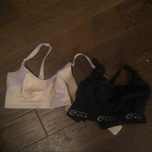 ❤️2 Cake nursing bras- 1 tan and 1 black ❤️